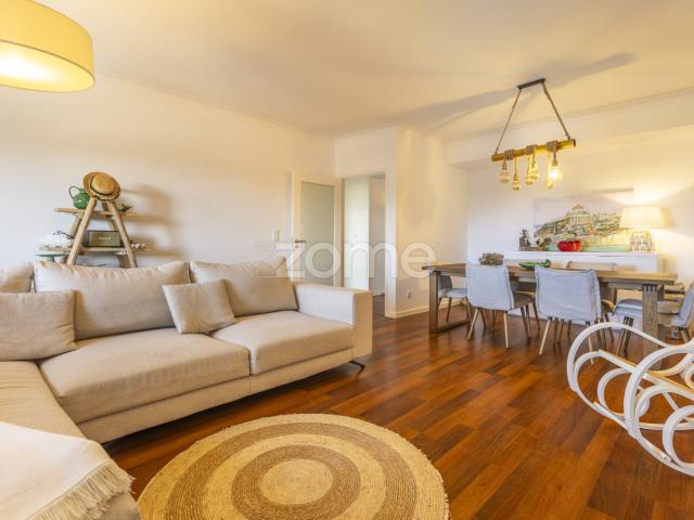 Penthouse T4 Duplex Renovada | Terraço | Último Piso