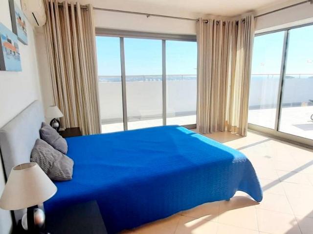 Penthouse T4 vista mar Praia Rocha