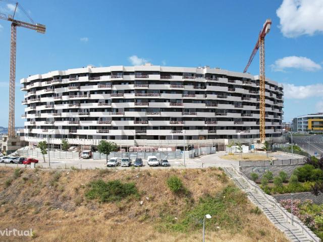 Penthouse T5 com vista rio e mar | Carnaxide, Lisboa