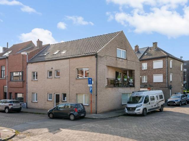 Penthouse te koop voor 199000 euro met 1 slaapkamers