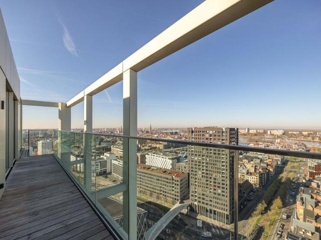 Penthouse te koop voor 1165000 euro met 3 slaapkamers