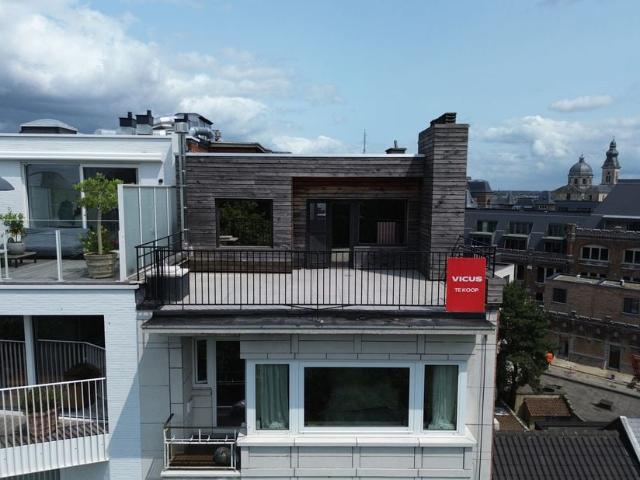 Penthouse te koop voor 369000 euro met 1 slaapkamers