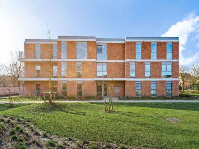Penthouse te koop voor 372000 euro met 3 slaapkamers