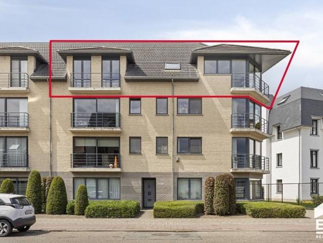 Penthouse te koop voor 375000 euro met 2 slaapkamers