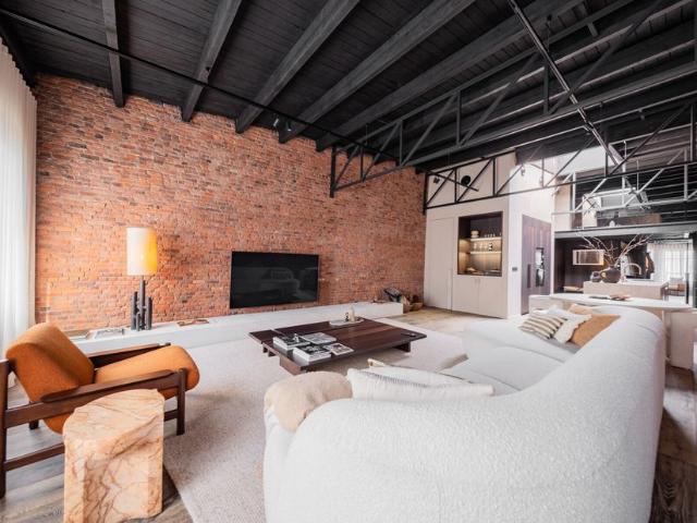 Penthouse te koop voor 897000 euro met 1 slaapkamers