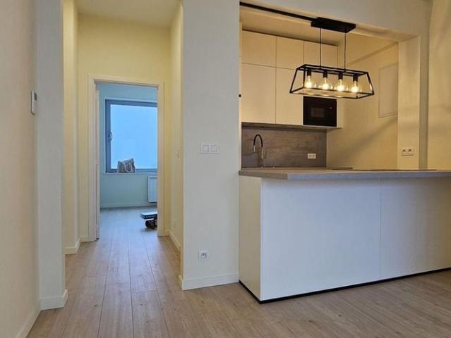 Penthouse te huur in Ukkel voor € 1.050 met 1 slaapkamer