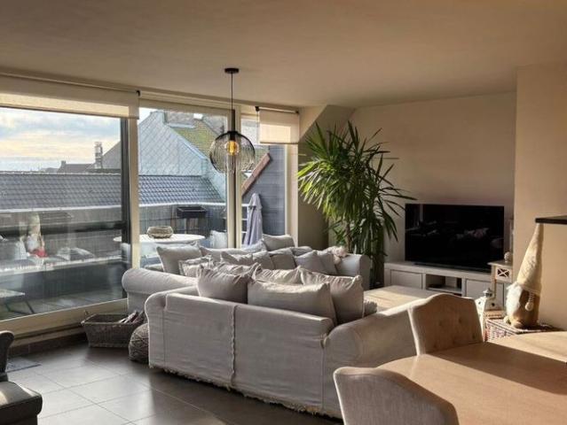 Penthouse te huur in Veurne voor € 840 met 2 slaapkamers