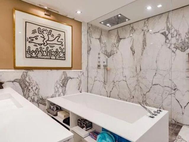 Penthouse te huur in Elsene voor € 8.349 met 3 slaapkamers