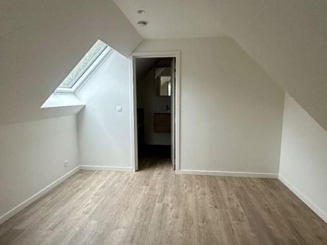 Penthouse te huur in Evergem voor € 875 met 1 slaapkamer