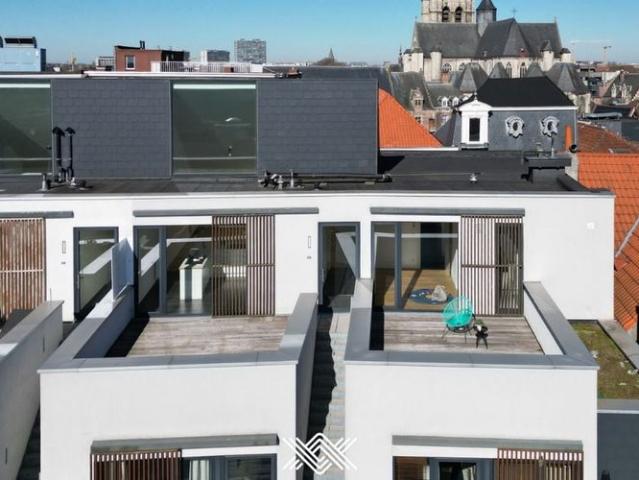 Penthouse te huur in Gent voor € 1.650 met 3 slaapkamers