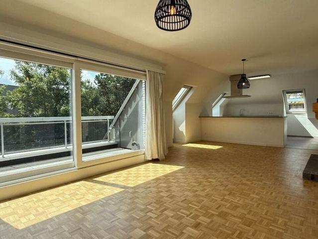 Penthouse te huur in Sint Michiels voor € 850 met 2 slaapkamers