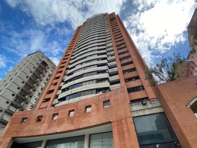 PENTHOUSE TRIPLEX EN VENTA