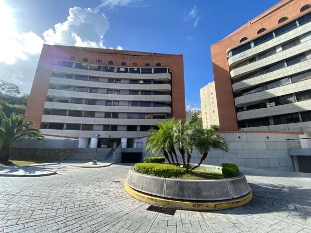 PENTHOUSE TRIPLEX EN LOMAS ALAMEDA DE 270 M2, 5 HA, 5 BAÑOS 3P/E