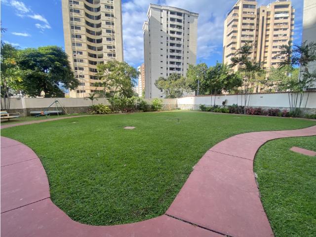 Penthouse Triplex lujoso en Valles de Camoruco, Valencia