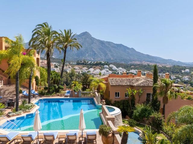 Penthouses Reacondicionado con Vistas Abiertas en Les Belved. 200m² Marbella