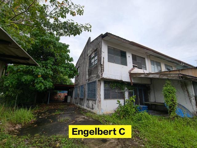 Penampang Prime Resident Land with House for Sale