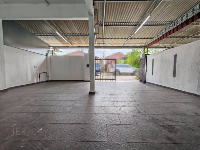 Pendamar Indah Pandamaran 1 storey House Newly Refurbished for Sale