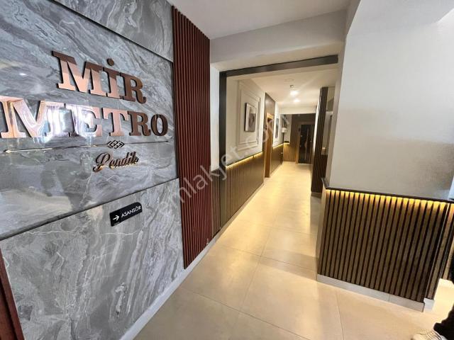 Pendiğin En Prestijli Sitesinde Metro Dibinde Satılık 2+1 Daire