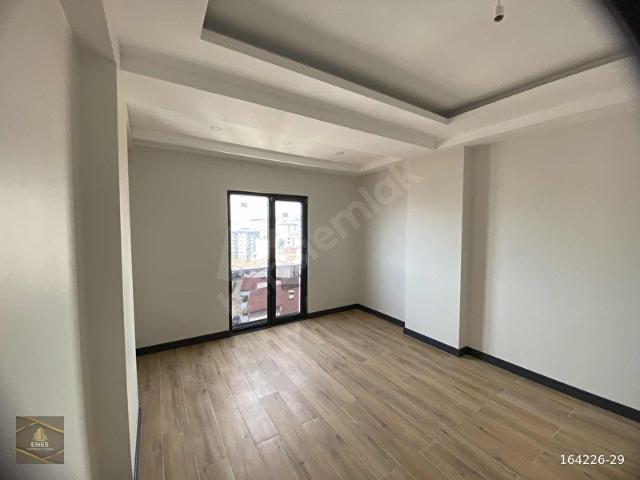 PENDİK ÇINARDERE'DE SİTE İÇERİSİNDE İSKANLI SATILIK 2+1 DAİRE