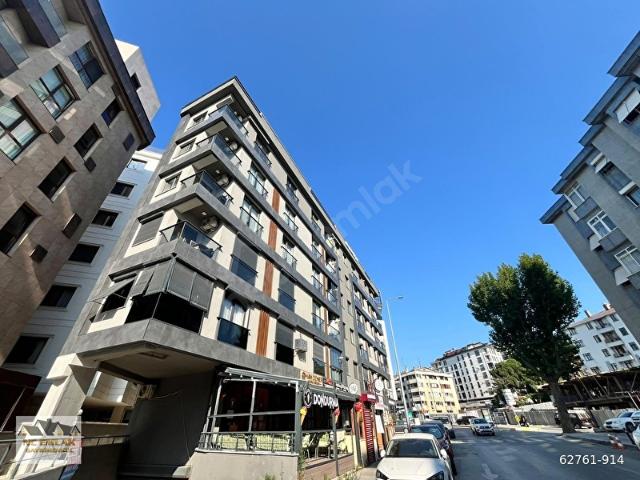 PENDİK SAHİLDE CADDE ÜZERİNDE KİRALIK SIFIR ÜST DUBLEKS