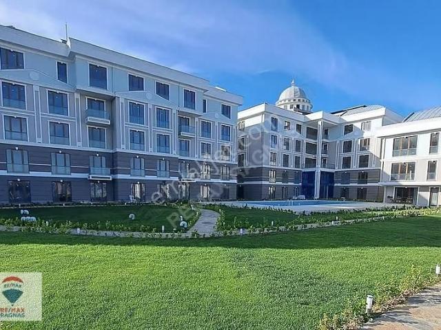 Pendik Captain Hill'de Eşyalı Kiralık 1+1 Daire