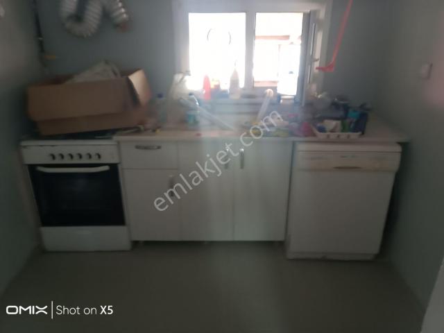 Pendik Çamçeşme Kısmi Eşyalı Kiralık 1+1 Kombili 50m2 Teras