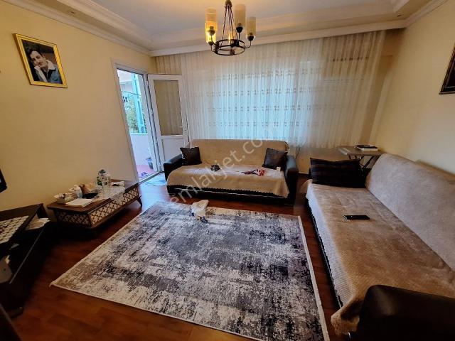 Pendik Çamçeşme'de Satılık Merkezi Konumlu 3+1 Daire