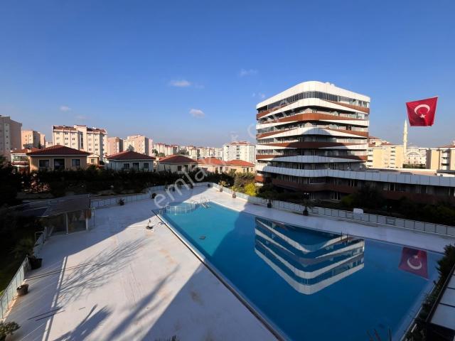 Pendik Çamlık Helenium Garden Kurtköy Eşyalı Satılık 1+1 Daire
