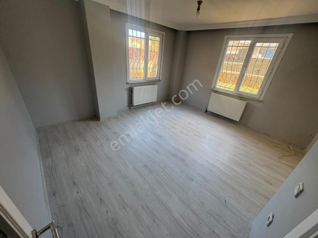 Pendik Ahmet Yesevi Mahallesinde Satılık 1+1 Daire