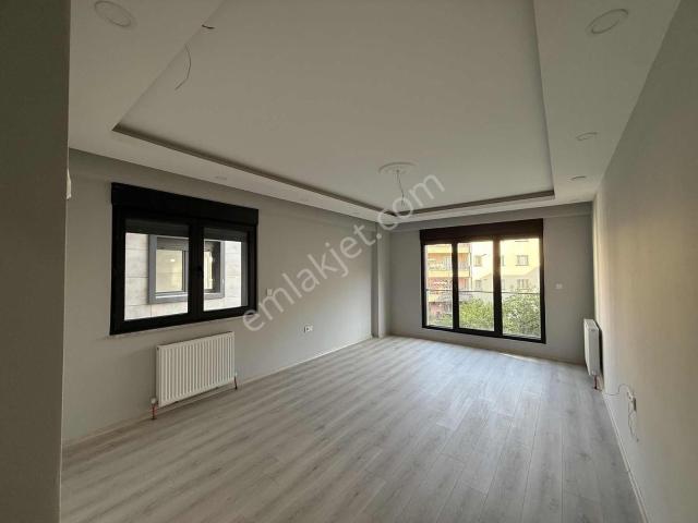 Pendik Batı Mahallesi Palmiye'de 3+1 Satılık Daire