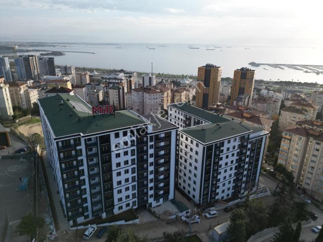 Pendik Doğu Mah. Lüks Site İçerisinde Satılık 2+1 Daire