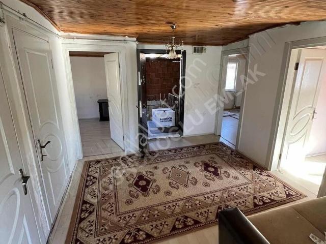 Pendik Esenyalı Dört Yolda Kiralık Daire