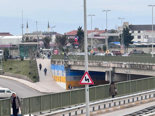 Pendik Şeyhli Metroya Yakın Site İçi Arakat Dev 2+1 Toki Dairesi