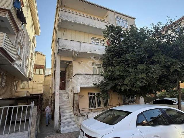 Pendik Orhangazi Mahallesinde Satılık 3+1 Daire