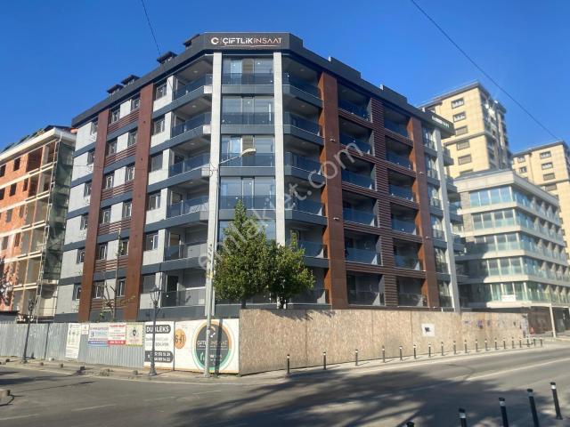 Pendik Sahil Deniz Ve Park Manzaralı Satılık Sıfır 3+1 Daire