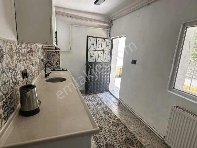 Pendik Velibaba'da Kiralık 2+1 Full Eşyalı Müstakil