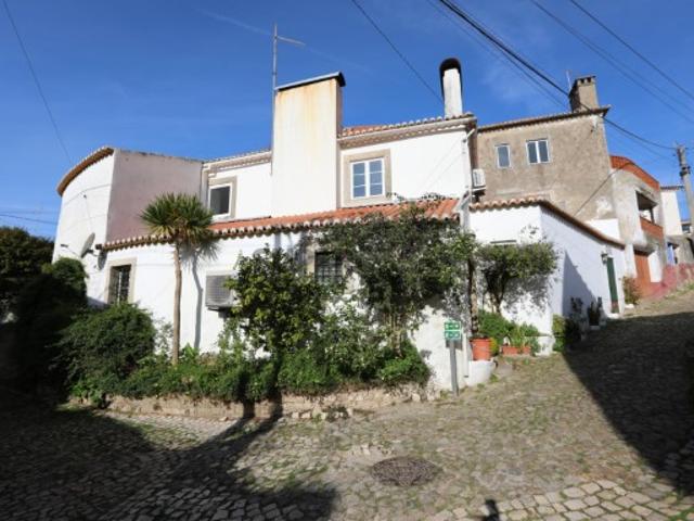 Penedo Colares. Encantadora Casa centenária, recuperada