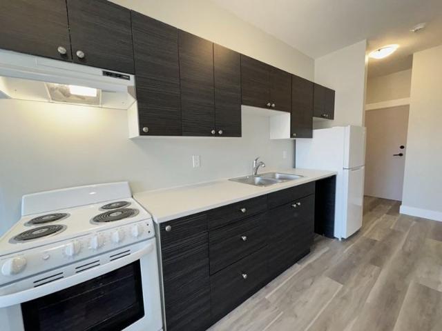 Penetang Shores Apartments 1 Bedroom Apartment for Rent at 61 Thompsons Rd W, Penetanguishene, ON L9M 0W2