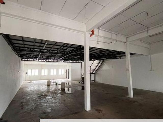 Pengkalan 1.5 Factory For Rent