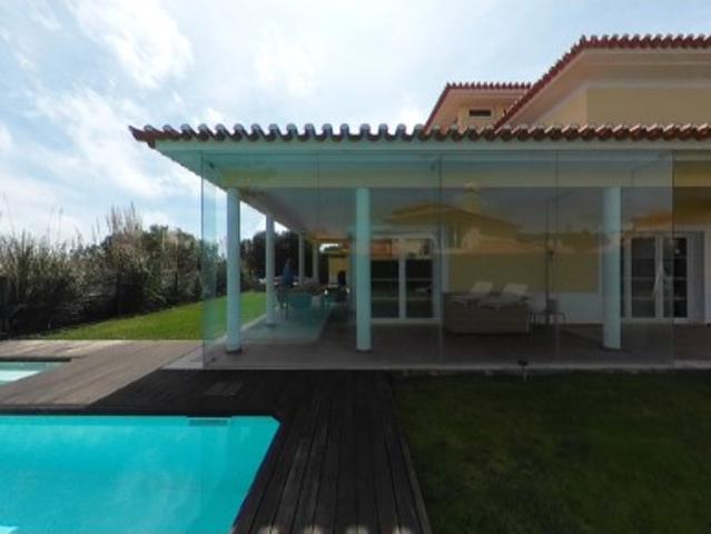 Penha Longa Resort espaçosa casa de 4 quartos no campo de golfe no Lote C com piscina e jardim