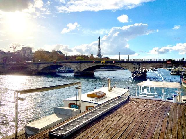 Péniche avec trois terrasses et vue Tour Eiffel 95 m2 Pa. 95m² Paris 8ème