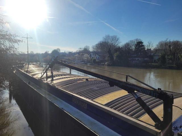 Péniche 4 pièces
