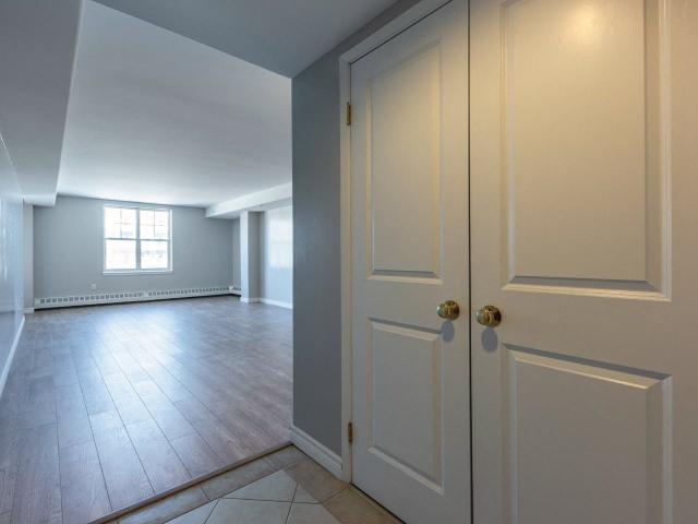 Peninsula Place 1 Bedroom Apartment for Rent at 1015 Barrington St, Halifax, NS B3H 4R4