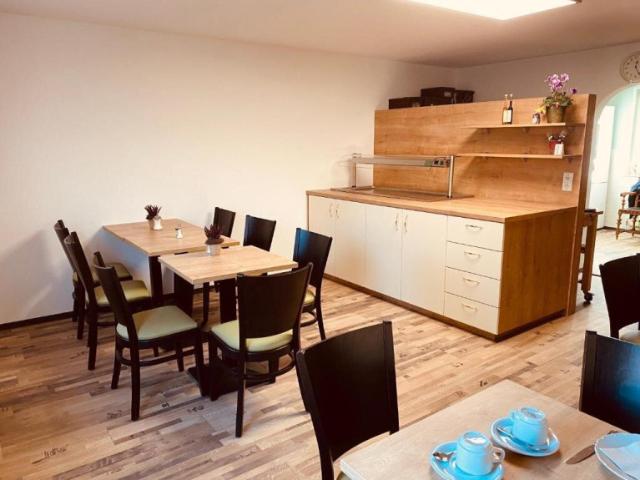 Pension / Restaurant / Wohnungen mit viel Potential! Alles in einem!