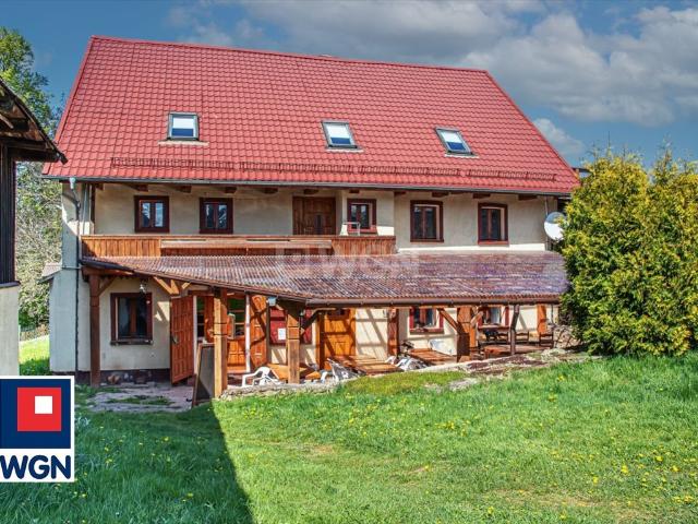 Pensjonat 411 m2 w Marczowie – inwestycja z potencjałem