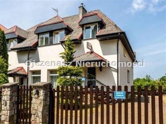 Pensjonat 580 m2 z dużą działką, blisko morza