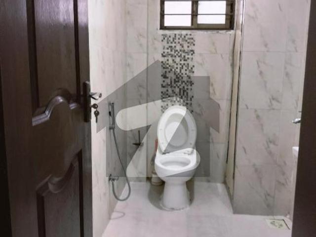 Peace Full Living 12 Marla 4 Bedrooms Apartment In Askari 11 Lahore Askari 11