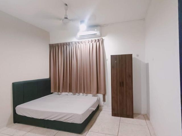 Peaceful, Clean & Comfortable Master Bedroom Available with ZERO DEPOSIT