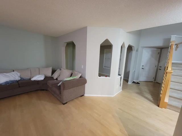 peaceful home, looking for Quiet tenants