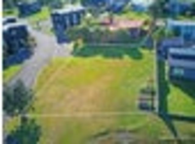 Peaceful Lakefront Section | Walk to Beach & Golf